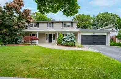 133 Bannatyne Dr Toronto Ontario M2L 2P5