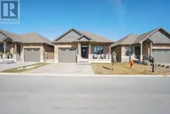 159 Collins Way Unit# 19, Strathroy-Caradoc (SE), Ontario N7G0G8, 3 Bedrooms Bedrooms, ,3 BathroomsBathrooms,All Houses,For Sale,Collins,X12012309