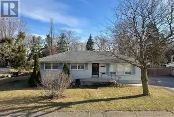 2472 Chestnut Street, Strathroy-Caradoc (Mount Brydges), Ontario N0L1W0, 3 Bedrooms Bedrooms, ,1 BathroomBathrooms,All Houses,For Sale,Chestnut,X12012336