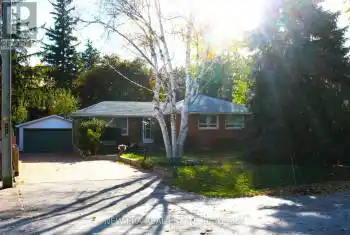 2470 Meadowood Crescent, Oakville (1001 - BR Bronte), Ontario L6L1V6, 3 Bedrooms Bedrooms, ,2 BathroomsBathrooms,All Houses,For Sale,Meadowood,W12012685