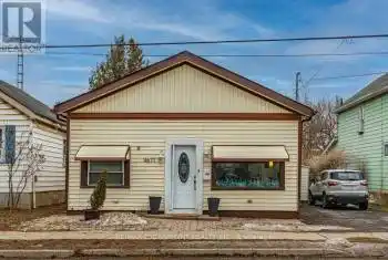 4671 Ferguson Street, Niagara Falls (210 - Downtown), Ontario L2E2Z3, 3 Bedrooms Bedrooms, ,1 BathroomBathrooms,All Houses,For Sale,Ferguson,X12012652