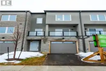 16 CLEAR VALLEY Lane, Glanbrook, Ontario L0R1W0, 3 Bedrooms Bedrooms, ,3 BathroomsBathrooms,All Houses,For Sale,CLEAR VALLEY,40705459