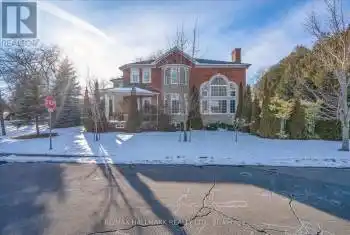 92 Hill Crescent, Toronto (Scarborough Village), Ontario M1M1J6, 7 Bedrooms Bedrooms, ,5 BathroomsBathrooms,All Houses,For Sale,Hill,E12012748