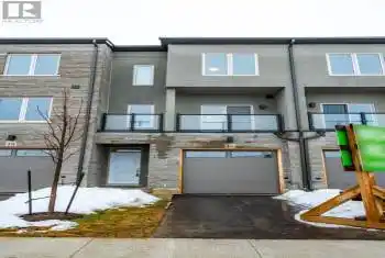 16 CLEAR VALLEY Lane, Hamilton (Mount Hope), Ontario L0R1W0, 3 Bedrooms Bedrooms, ,4 BathroomsBathrooms,All Houses,For Sale,CLEAR VALLEY,X12012984