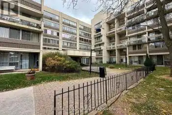 1300 Marlborough Court Unit# 306, Oakville (1005 - FA Falgarwood), Ontario L6H2S2, 4 Bedrooms Bedrooms, ,2 BathroomsBathrooms,Condo,For Rent,Marlborough,W12013234