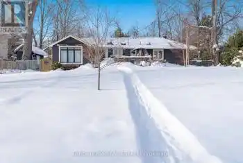 481 Lakeshore Road, Oro-Medonte, Ontario L0L2E0, 2 Bedrooms Bedrooms, ,1 BathroomBathrooms,All Houses,For Sale,Lakeshore,S12013260