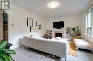 22 Gwendolen Avenue Toronto (Lansing-Westgate) Ontario M2N1A2