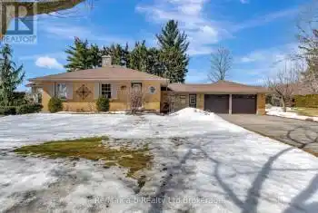 656 Main Street, Norwich (Burgessville), Ontario N0J1C0, 2 Bedrooms Bedrooms, ,2 BathroomsBathrooms,All Houses,For Sale,Main,X12015013