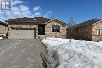 11 Old Trafford Drive, Trent Hills (Hastings), Ontario K0L1Y0, 3 Bedrooms Bedrooms, ,3 BathroomsBathrooms,All Houses,For Sale,Old Trafford,X12015080