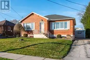 6771 Dunn Street, Niagara Falls (216 - Dorchester), Ontario L2G2R3, 4 Bedrooms Bedrooms, ,2 BathroomsBathrooms,All Houses,For Sale,Dunn,X12015200