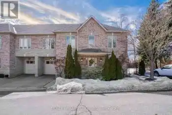 18 Briarly Lane, Toronto, Ontario M9A 5E7, 4 Bedrooms Bedrooms, 8 Rooms Rooms,4 BathroomsBathrooms,All Houses,Sold,Briarly,W12014483