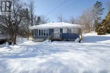 688 LINE 7 Line, Oro-Medonte, Ontario L0L2E0, 3 Bedrooms Bedrooms, ,1 BathroomBathrooms,All Houses,For Sale,LINE 7,S12015812