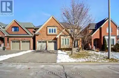 31 Callisto Court Mississauga (Streetsville) Ontario L5M0A1