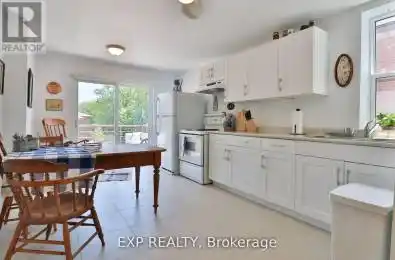 295 Royal York Road Unit# Upper Toronto (Mimico) Ontario M8V2W1