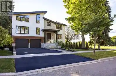32 Lyme Regis Crescent Toronto (Cliffcrest) Ontario M1M1E3