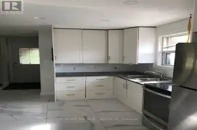 90 Flamborough Drive Toronto (Brookhaven-Amesbury) Ontario M6M2R8