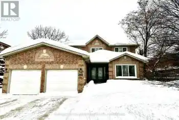 203 Ferndale Drive, Barrie (Ardagh), Ontario L4N8A1, 6 Bedrooms Bedrooms, ,4 BathroomsBathrooms,All Houses,For Sale,Ferndale,S12016292