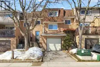 32 Dunkeld Way, Markham (Royal Orchard), Ontario L3T4Y9, 3 Bedrooms Bedrooms, ,2 BathroomsBathrooms,All Houses,For Sale,Dunkeld,N12016693