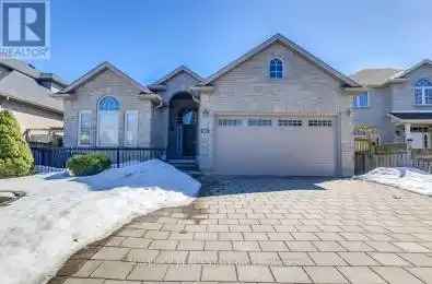 35 Greyrock Crescent London Ontario N5Y6L4