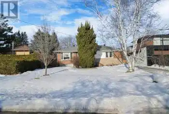 261 Cherryhill Road, Oakville (1001 - BR Bronte), Ontario L6L3E3, 3 Bedrooms Bedrooms, ,2 BathroomsBathrooms,All Houses,For Sale,Cherryhill,W12017663