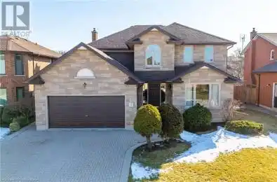 7 CHERT Avenue Hamilton Ontario L8G5A3