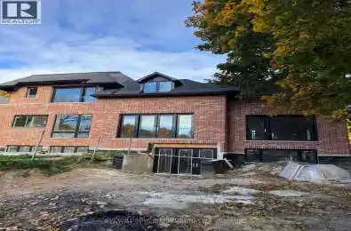 582 Lydia Street Newmarket (Gorham-College Manor) Ontario L3Y1M3