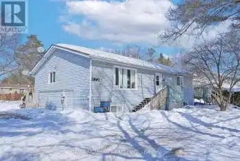 772 HAPPY VALE Drive, Innisfil (Alcona), Ontario L9S2E5, 5 Bedrooms Bedrooms, ,2 BathroomsBathrooms,All Houses,For Sale,HAPPY VALE,N12017926