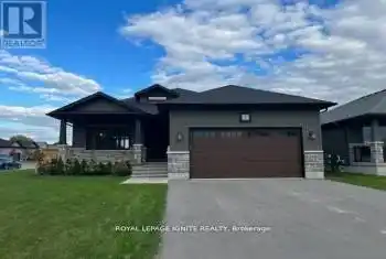 6 AMBROSIA Terrace, Quinte West (Murray Ward), Ontario K8V0G6, 4 Bedrooms Bedrooms, ,3 BathroomsBathrooms,All Houses,For Sale,AMBROSIA,X12017316