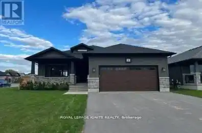 6 AMBROSIA Terrace Quinte West (Murray Ward) Ontario K8V0G6
