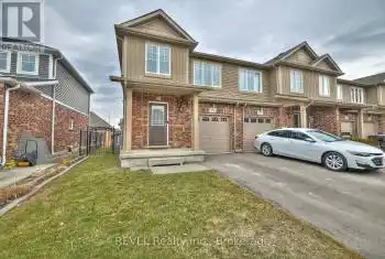 91 Roselawn Crescent, Welland (771 - Coyle Creek), Ontario L3C0C5, 2 Bedrooms Bedrooms, ,4 BathroomsBathrooms,All Houses,For Sale,Roselawn,X12019395