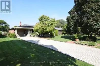 7 Clement Place St. Catharines (459 - Ridley) Ontario L2S2J8