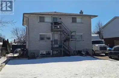 74 CARNABY Crescent Kitchener Ontario N2A1M7