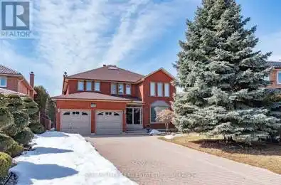 703 Welcome Court Mississauga (Erindale) Ontario L5B3P8