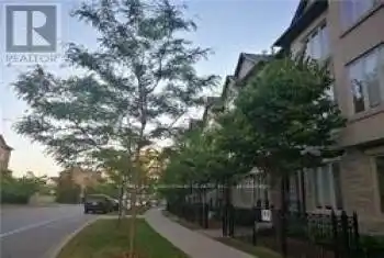 221 South Park Road, Markham (Commerce Valley), Ontario L3T0B6, 4 Bedrooms Bedrooms, ,3 BathroomsBathrooms,All Houses,For Rent,South Park,N12020893