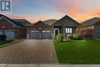 151 SPENCER Avenue, Lucan Biddulph (Lucan), Ontario N0M2J0, 3 Bedrooms Bedrooms, ,3 BathroomsBathrooms,All Houses,For Sale,SPENCER,X12021669