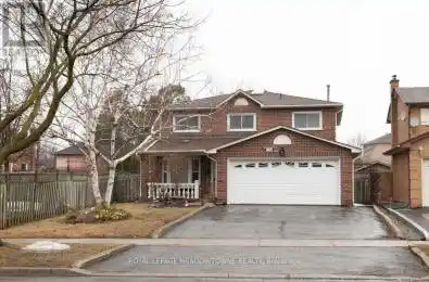136 Harvest Moon Drive Markham (Milliken Mills West) Ontario L3R4M5