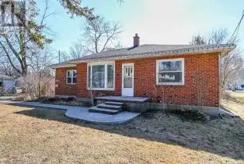 1170 Broad Street, Haldimand (Dunnville), Ontario N1A3C4, 4 Bedrooms Bedrooms, ,2 BathroomsBathrooms,All Houses,For Sale,Broad,X12022338