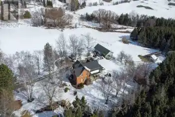 2553 County 42 Road, Clearview, Ontario L0M1S0, 4 Bedrooms Bedrooms, ,2 BathroomsBathrooms,All Houses,For Sale,County 42,S12022484
