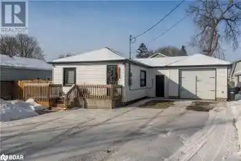 1068 EMILY Street, Innisfil, Ontario L0L1C0, 2 Bedrooms Bedrooms, ,1 BathroomBathrooms,All Houses,For Sale,EMILY,40707036