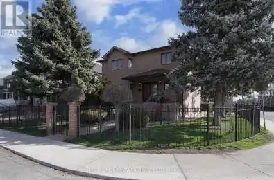 531 Lauder Avenue Toronto (Oakwood Village) Ontario M6E3J5