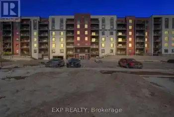 4 Spice Way Unit# 212, Barrie (Innis-Shore), Ontario L9J0M2, 2 Bedrooms Bedrooms, ,1 BathroomBathrooms,Condo,For Sale,Spice,S12023092
