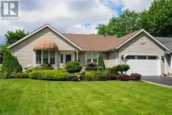 50 LESLIE Avenue, Port Dover, Ontario N0A1N4, 2 Bedrooms Bedrooms, ,2 BathroomsBathrooms,All Houses,For Sale,LESLIE,40703509