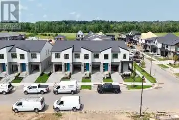 2 Arsenault Crescent, Pelham (662 - Fonthill), Ontario L0S1E6, 4 Bedrooms Bedrooms, ,4 BathroomsBathrooms,All Houses,For Sale,Arsenault,X12022712