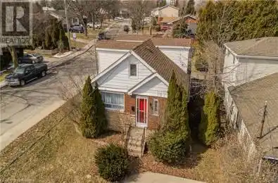 708 WEST 5TH Street Hamilton Ontario L9C3R2