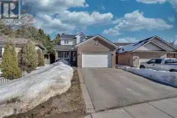 609 Simon Street, Shelburne, Ontario L9V3P6, 4 Bedrooms Bedrooms, ,4 BathroomsBathrooms,All Houses,For Sale,Simon,X12023745