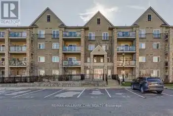 41 Ferndale Drive Unit# 204, Barrie (Ardagh), Ontario L4N5T6, 2 Bedrooms Bedrooms, ,2 BathroomsBathrooms,Condo,For Sale,Ferndale,S12023904