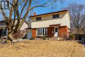 3 ELM Street, Norfolk, Ontario N3Y3B2, 4 Bedrooms Bedrooms, ,3 BathroomsBathrooms,All Houses,For Sale,ELM,40706803