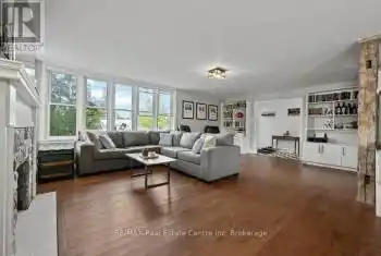 255 GOWRIE Street, Centre Wellington (Fergus), Ontario N1M2H7, 3 Bedrooms Bedrooms, ,2 BathroomsBathrooms,All Houses,For Sale,GOWRIE,X12024263