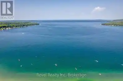 135 CENTRE BEACH Road Tiny Ontario L9M0M7
