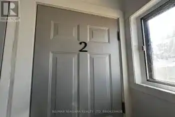 59 Asher Street Unit# 2, Welland (768 - Welland Downtown), Ontario L3B4J2, 2 Bedrooms Bedrooms, ,1 BathroomBathrooms,All Houses,For Rent,Asher,X12025627